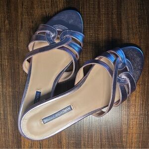 Gorgeous Stuart Weitzman Metallic Lavender Knot Mule Sandals